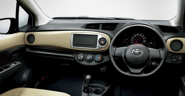 Toyota Vitz streeing Wheel View